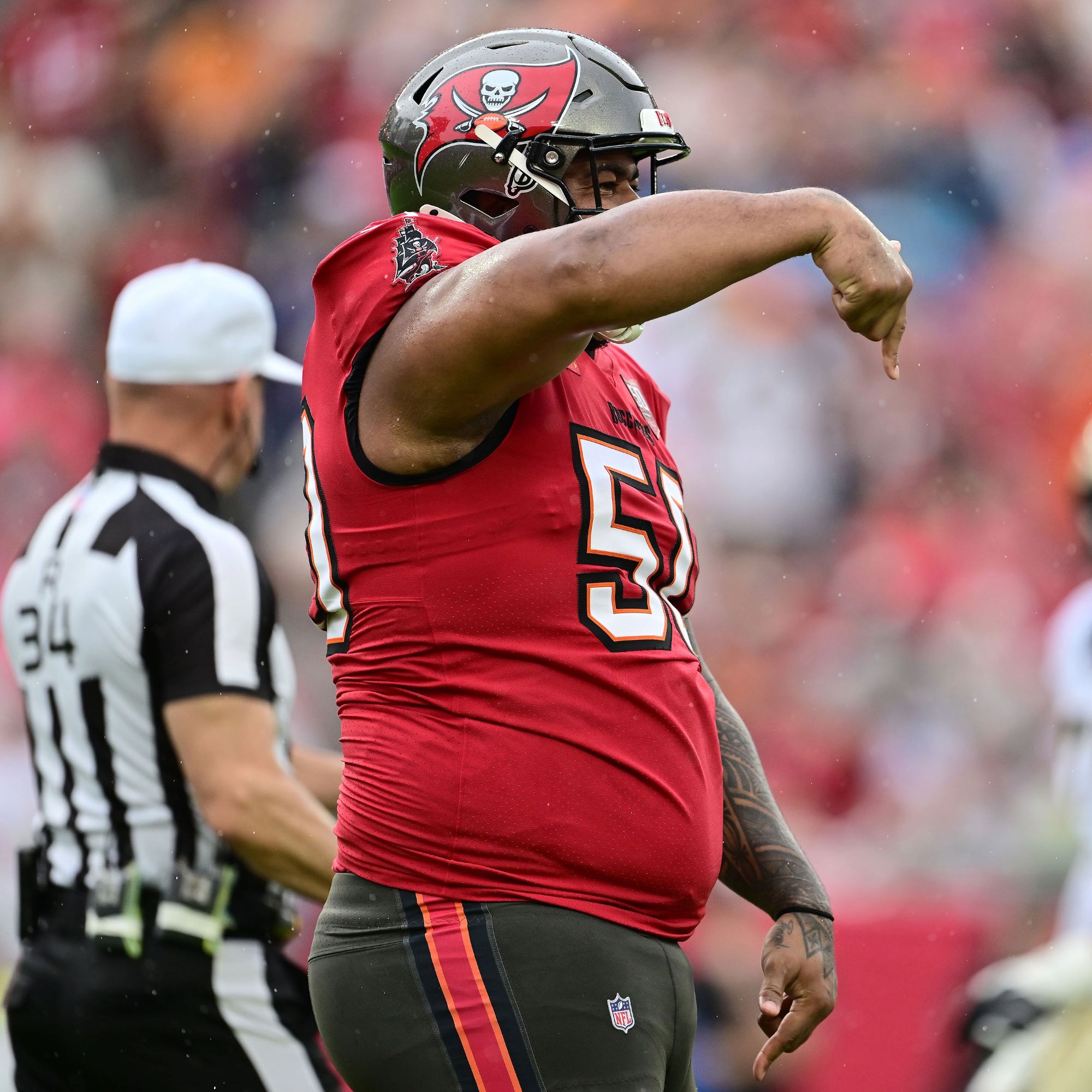 2000x2000 Buccaneers' Vita Vea Signs $30 Million Extension To End Hold In. DAZN News CA