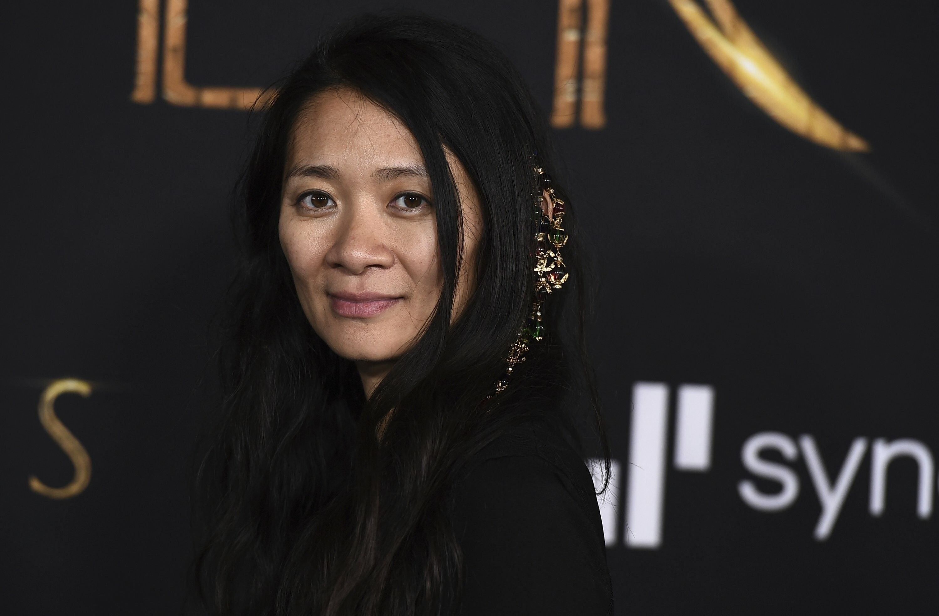 3000x1969 Chloe Zhao Wallpaper