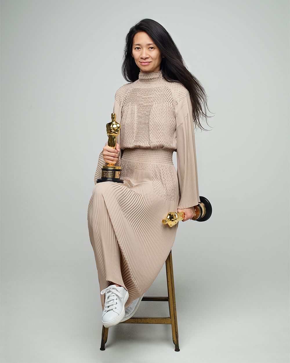 1000x1250 Oscar History Maker Chloé Zhao Talks 'The Eternals' & 'Dracula'