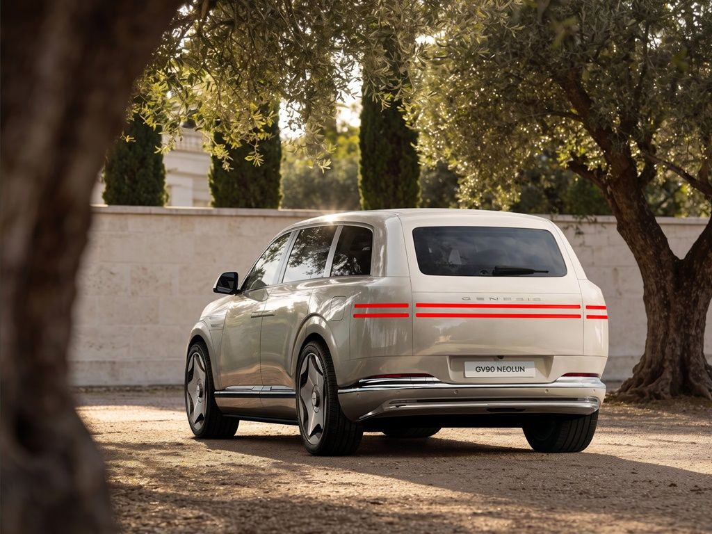 1024x768 Genesis unveils flagship GV90 to challenge Range Rover, Maybach in luxury SUV segment