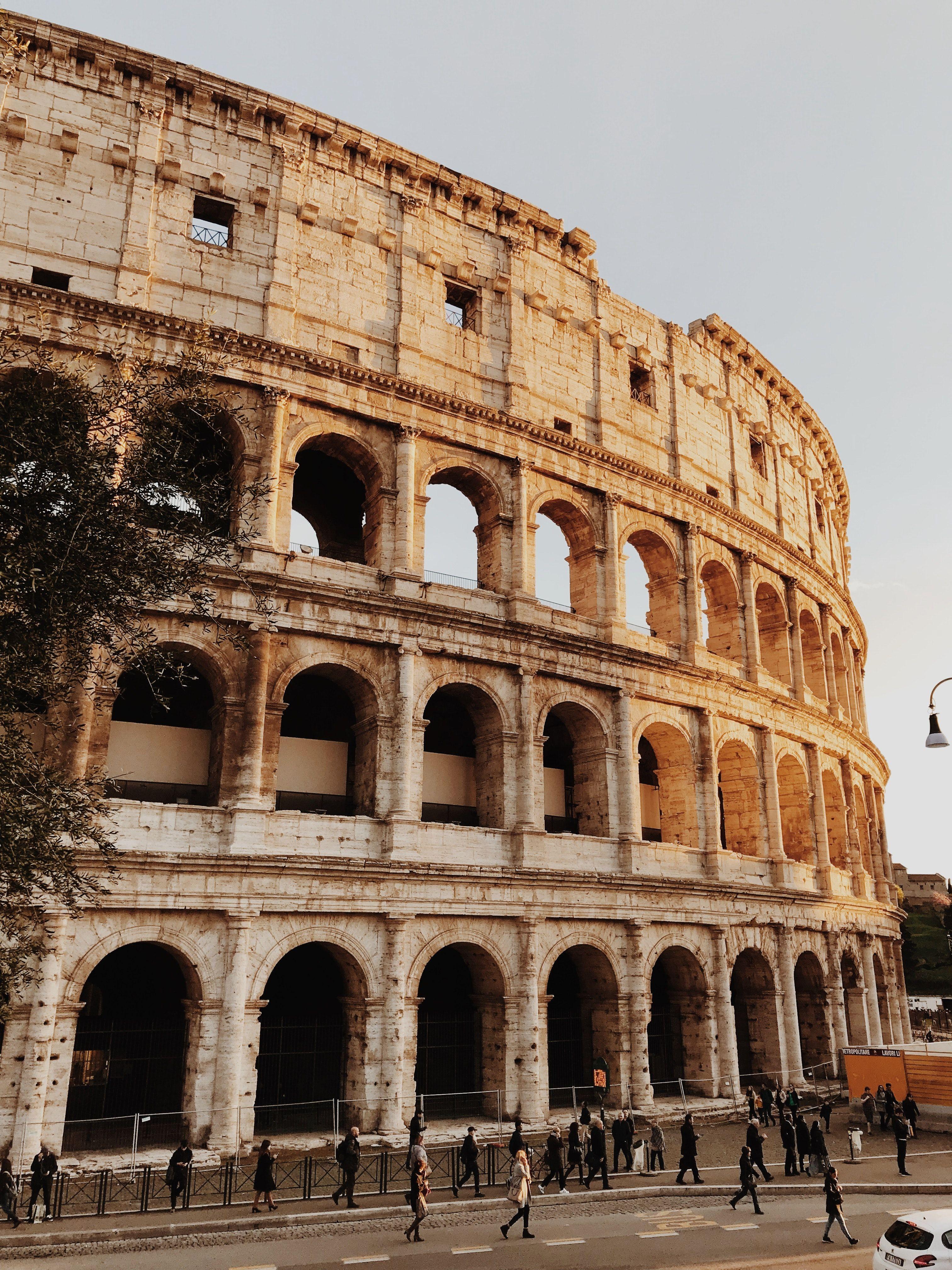 3024x4032 Colosseum in Rome · Free
