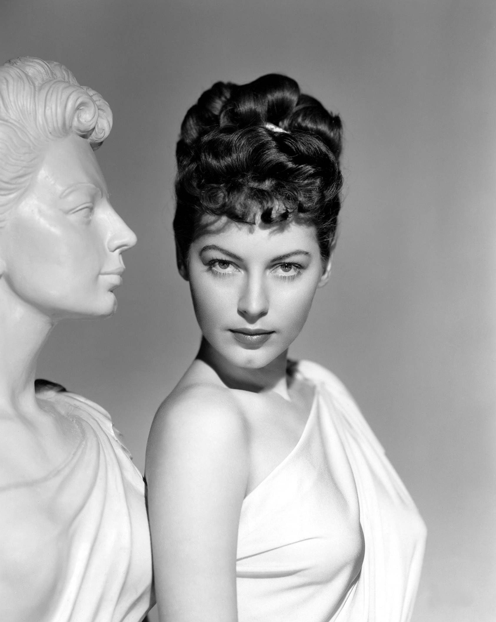 1686x2112 Ava Gardner wallpaper