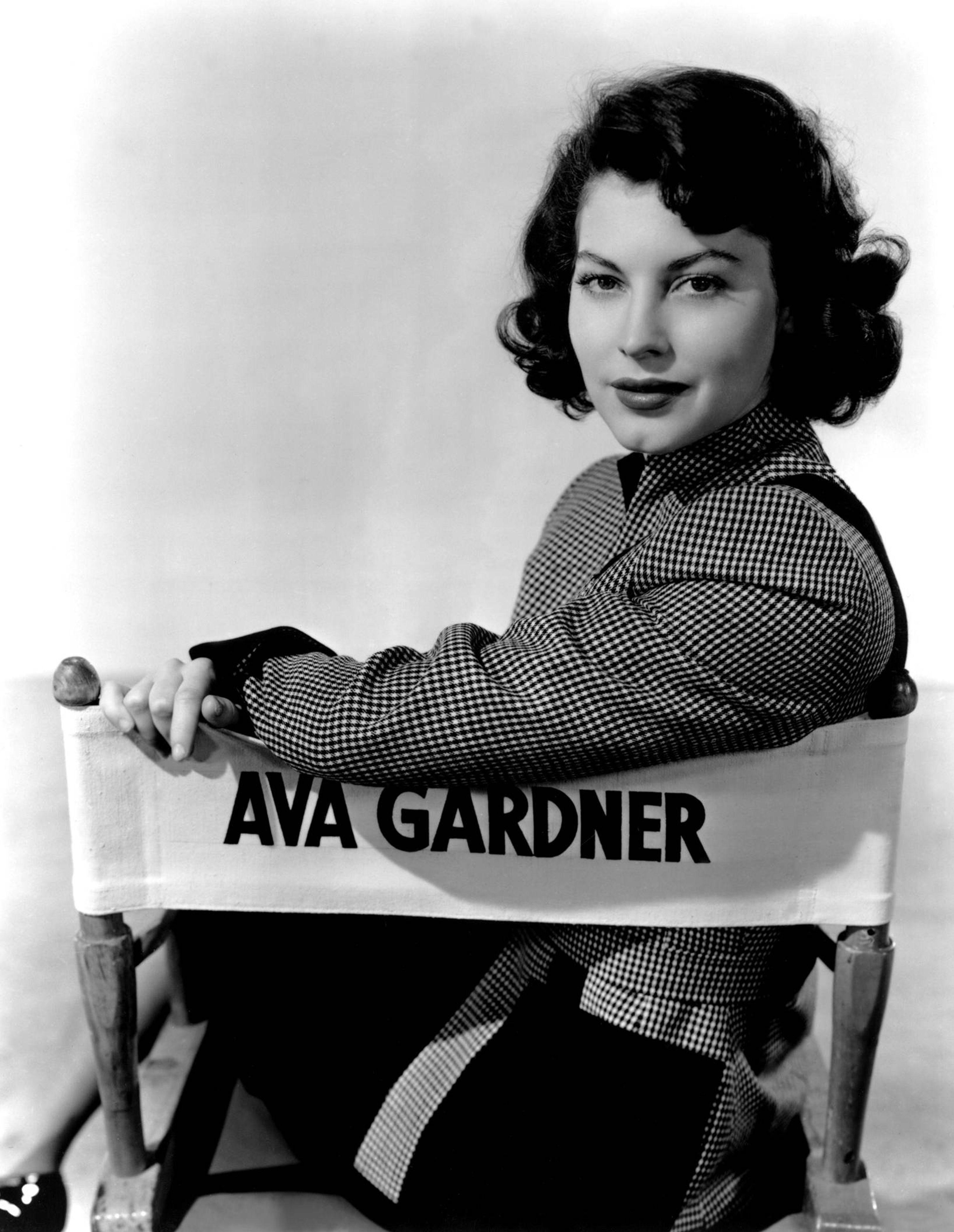 3253x4200 Ava Gardner Wallpaper