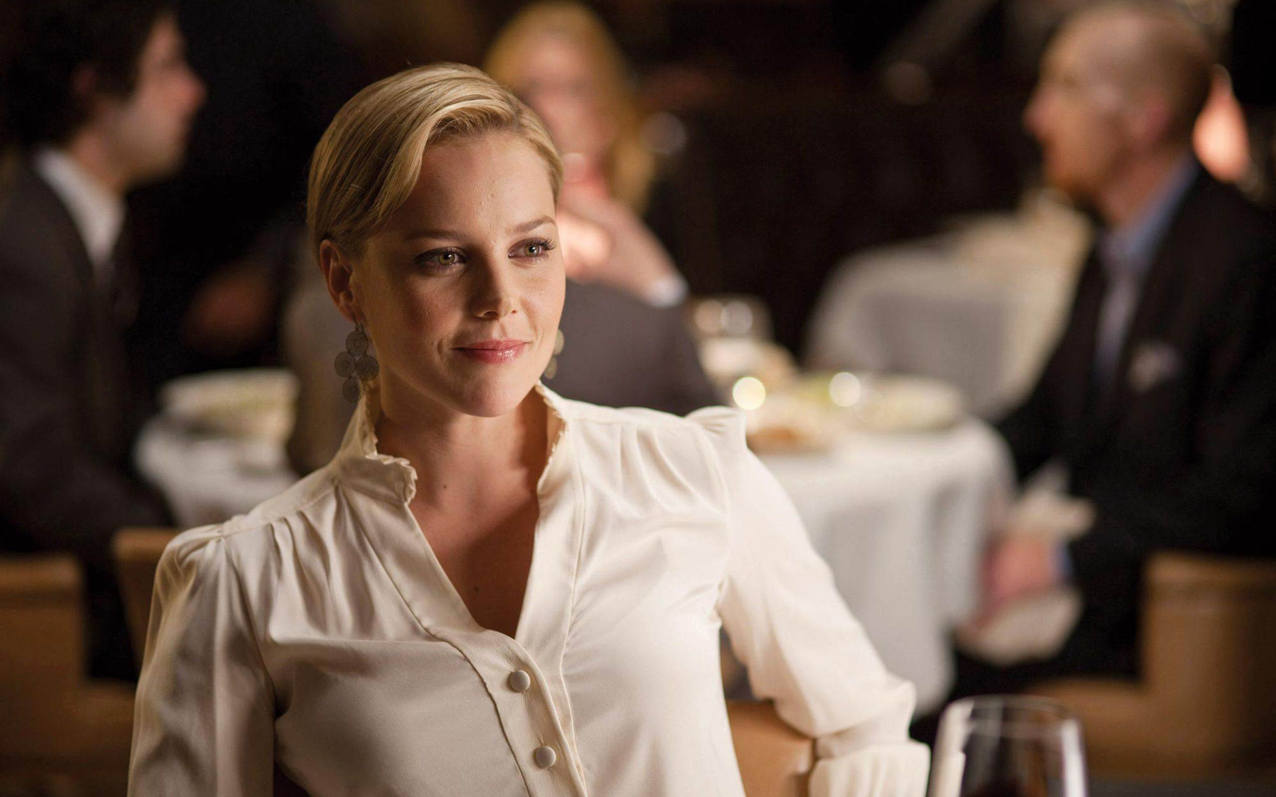 2560x1600 Abbie Cornish Wallpaper