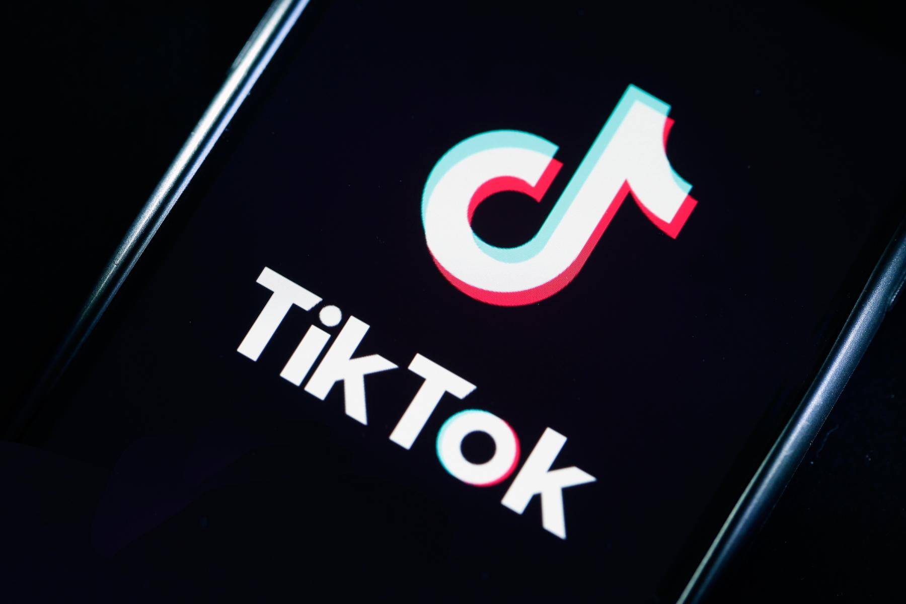 Hình nền TikTok 1800x1200