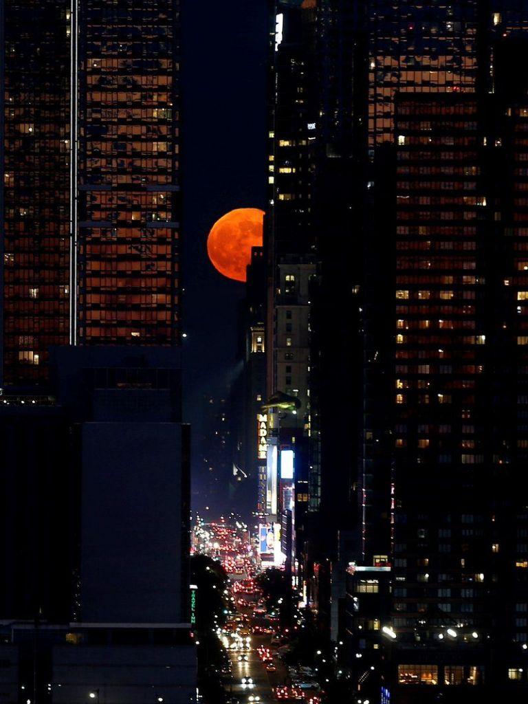 768x1024 Free download strawberry moon over NYC 2018 Enjoy in 2019 City aesthetic [800x1199] for your Desktop, Mobile & Tablet. Explore Strawberry Moon 2019 Wallpaper. Strawberry Moon 2019 Wallpaper, Blue Moon 2019 Wallpaper, Full Moon March 2019
