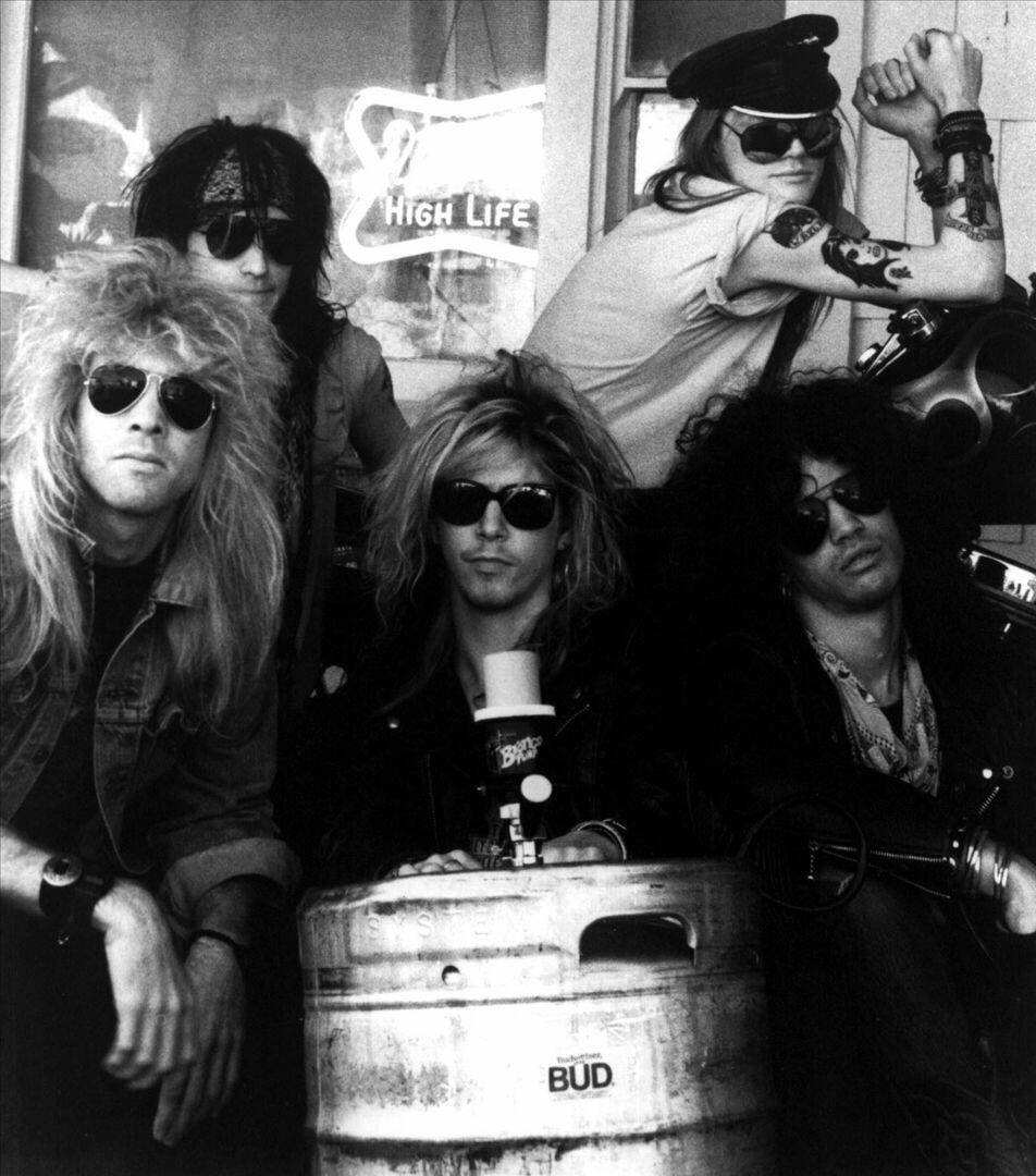 952x1080 Download Celebrating Years of Guns N' Roses' Iconic Album, Appetite for Destruction. Wallpaper