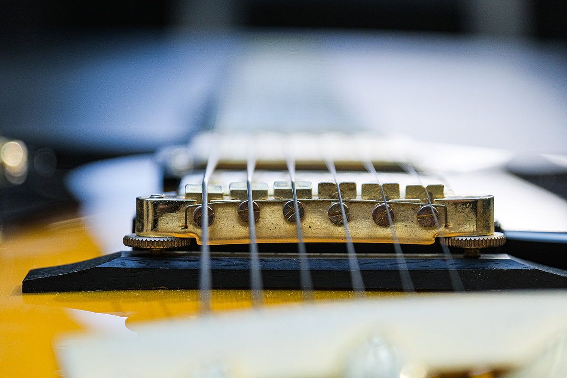 1110x740 Washburn J6 Wes Montgomery sunburst
