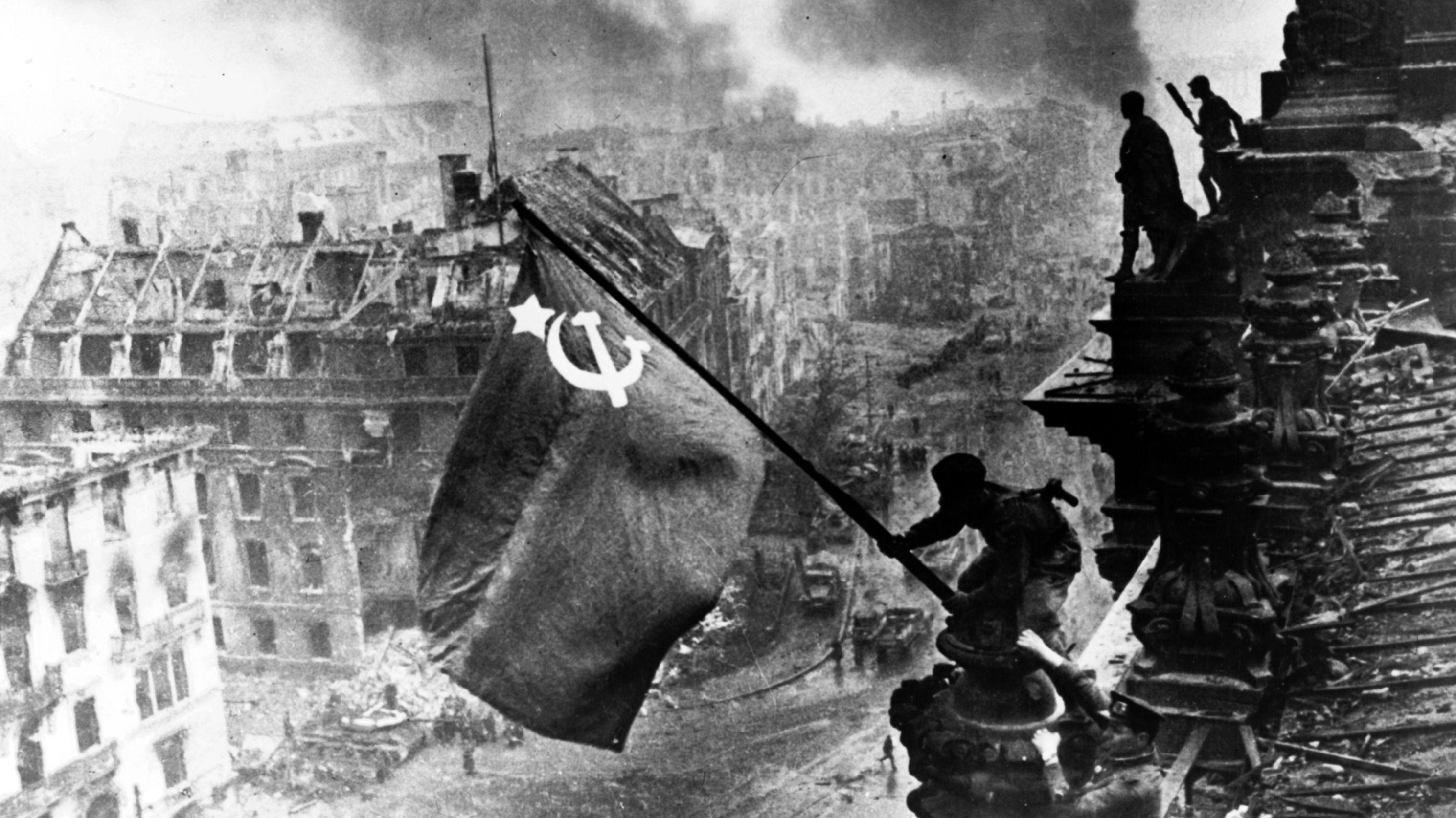 2976x1674 Download Soviet USSR Wallpaper 2976x1674