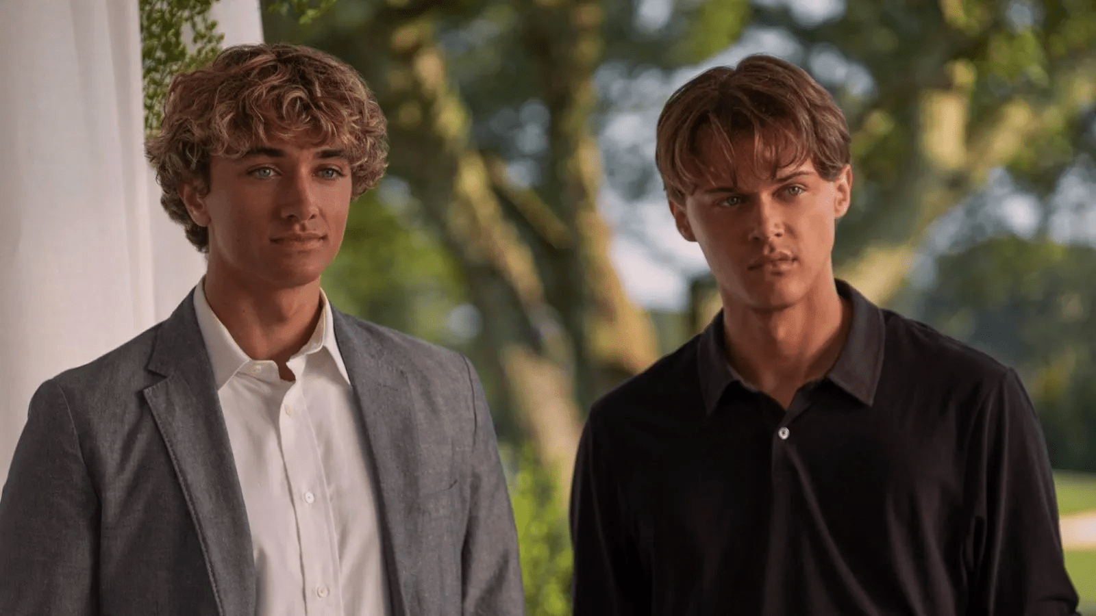 1600x900 A battle between two brothers: Team Conrad or Team Jeremiah