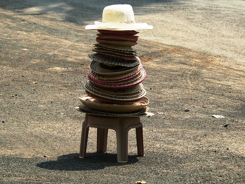 1024x768 Hat Man
