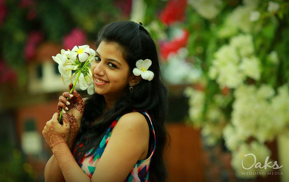 Kerala Girls Wallpapers Top Free Kerala Girls Backgrounds Wallpaperaccess