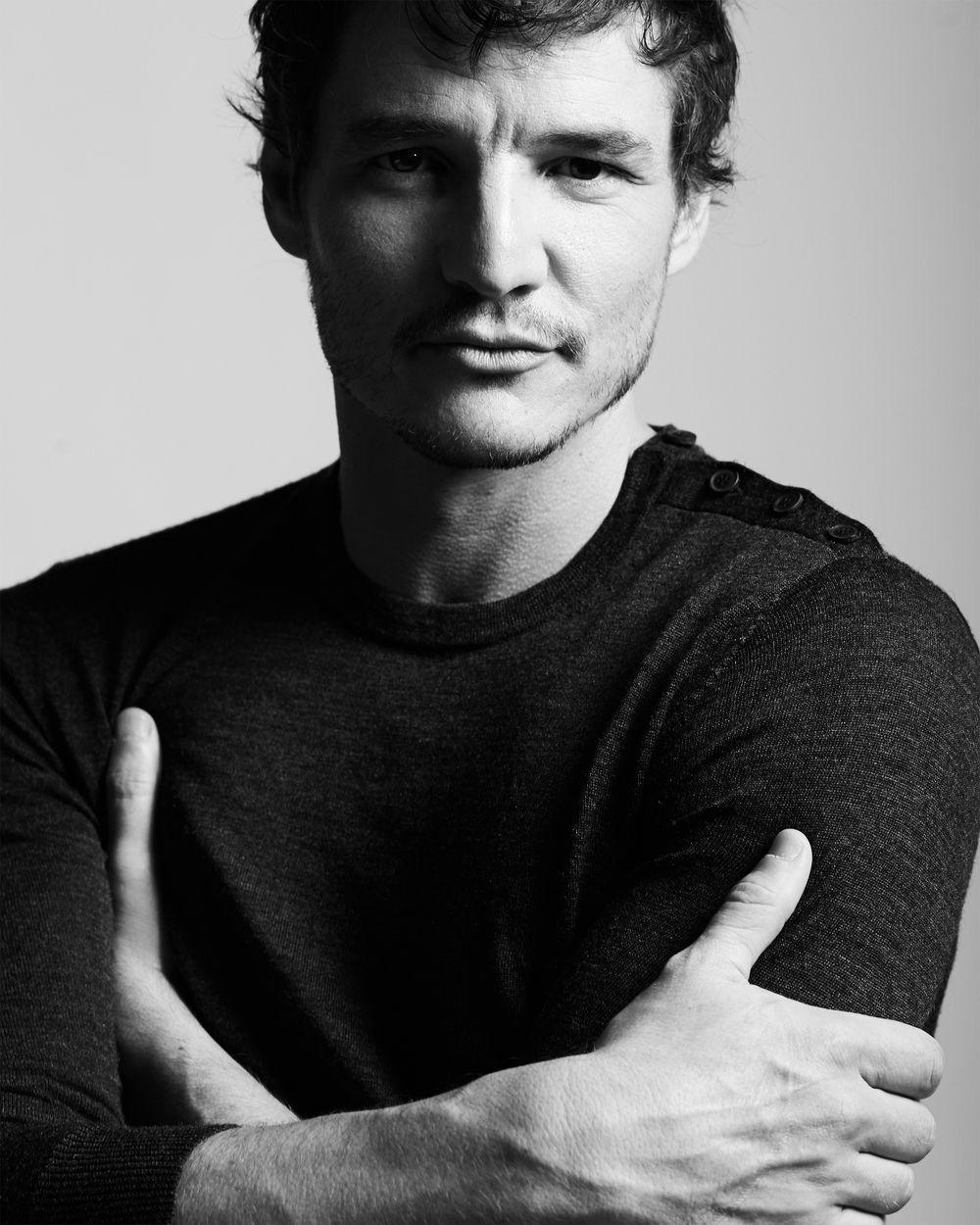michael on Twitter Pedro Pascal photos you can use as your wallpaper  A  thread httpstcoTgNywKgyxr  Twitter