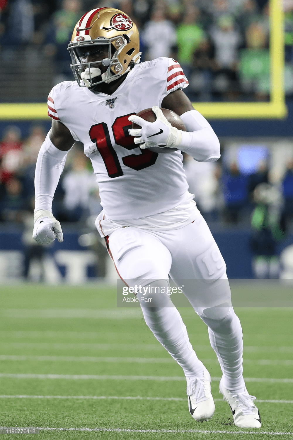 1000x1500 Deebo Samuel of the San Francisco 49ers runs for a touchdown in the. Nfl football 49ers, Football swag, Nfl football art