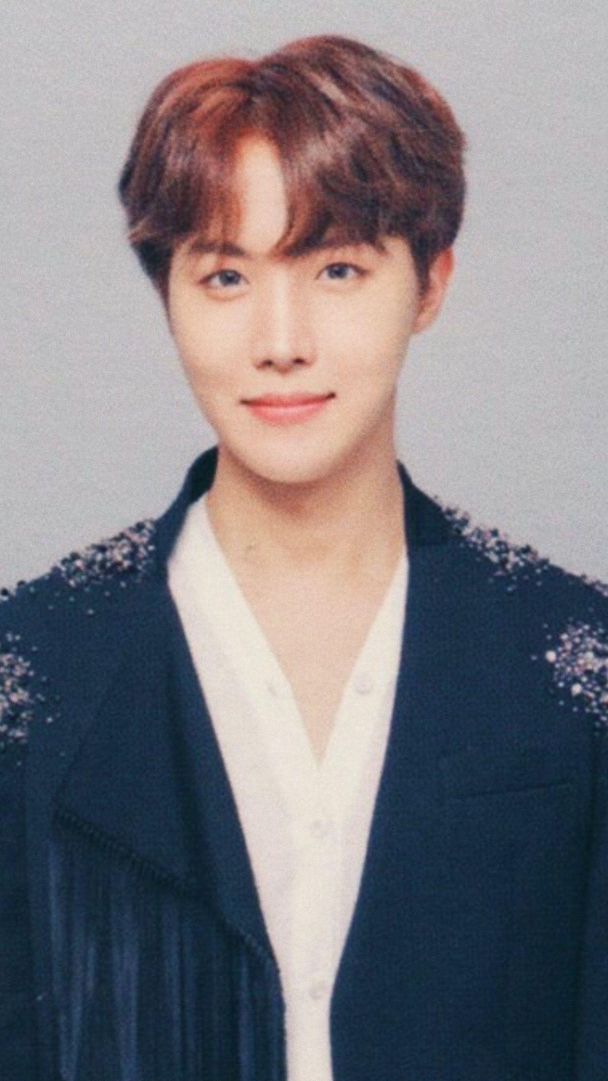 1242x2208 My fave ❤️ #Jhope #hoseok #hobi #junghoseok #cute #bts #bangtan #wallpaper #방탄소년단 #jk #hobie #RM #namjoon #bangtanboys #V #tae. Hoseok, Hoseok bts, Bts beautiful