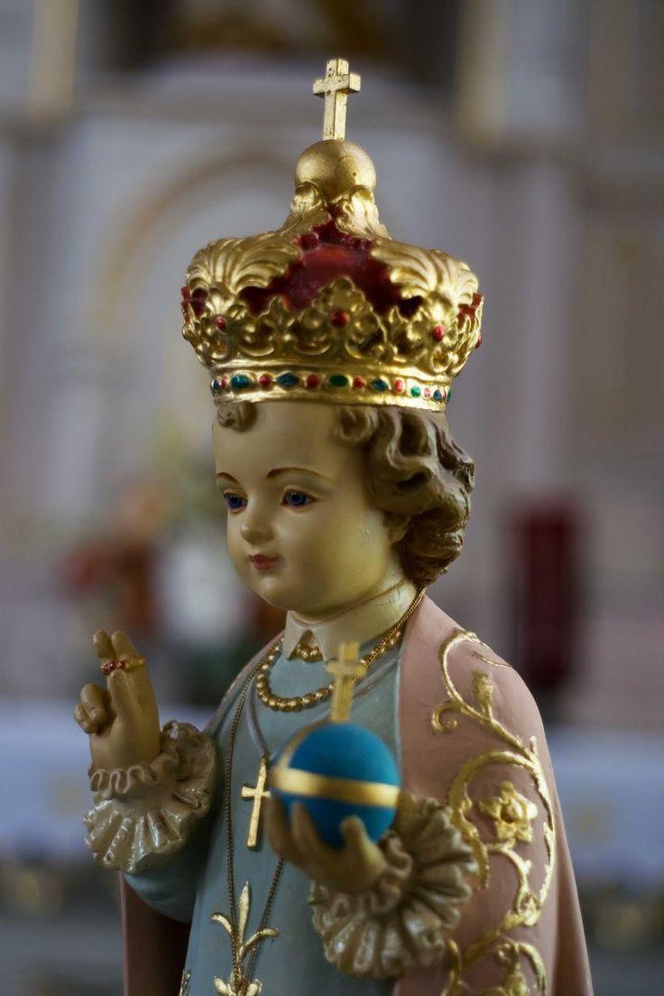 736x1103 Infant Jesus Wallpaper