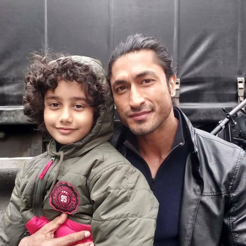 960x960 vidyut jammwal