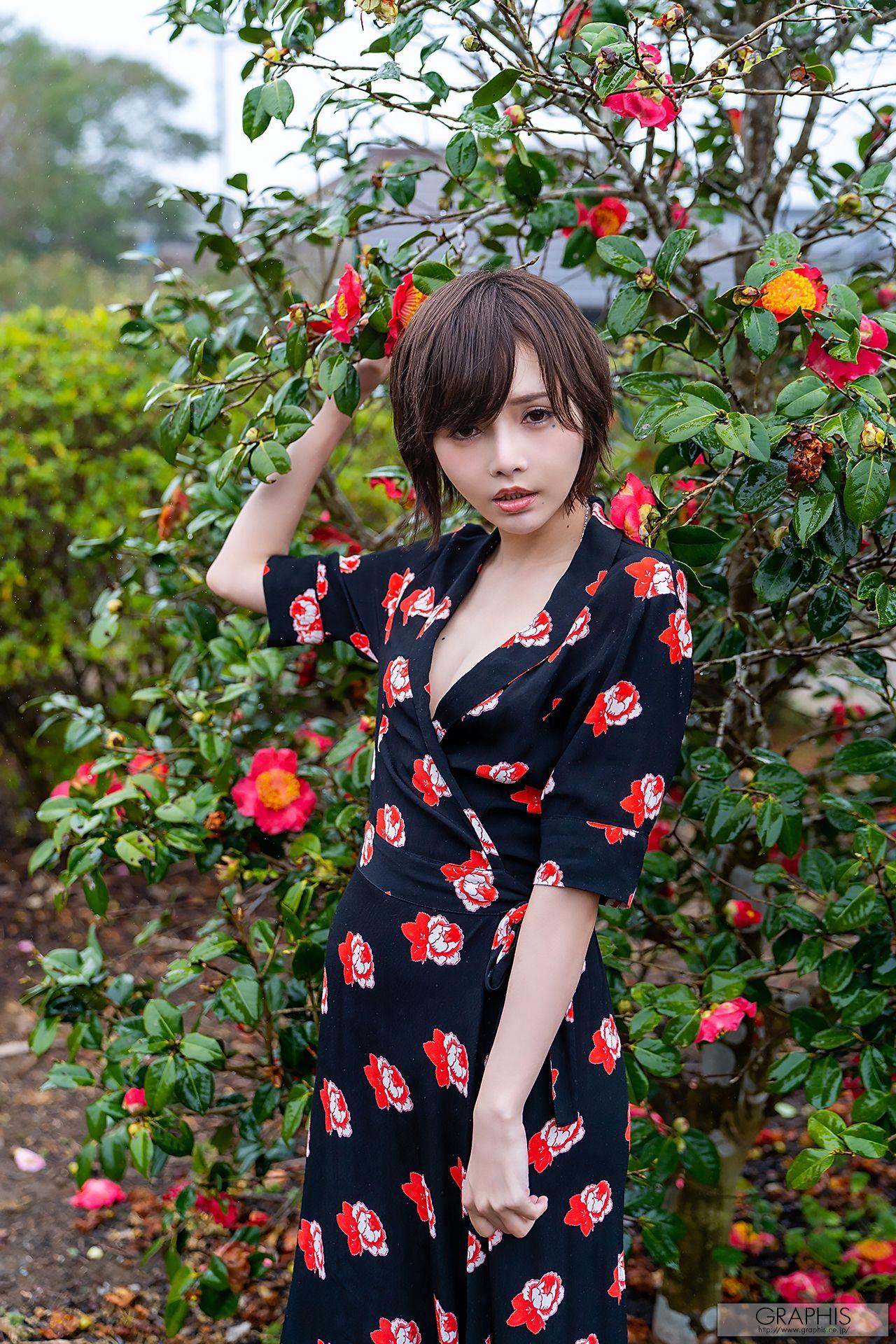 1280x1920 Japanese Women Japanese Women Asian Riona Hirose Women Outdoors Looking At Viewer Wallpaper:1280x1920