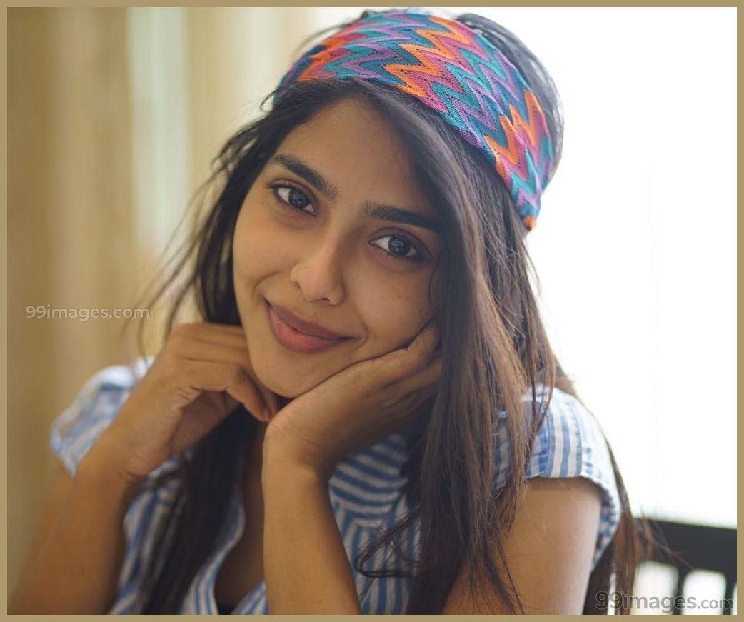 1042x871 Aishwarya Lekshmi Latest HD Photo / Mobile Wallpaper (1080p) - # aishwaryalekshmi #aishwaryalakshmi #actress. HD photo, Actress photo, Malayalam actress