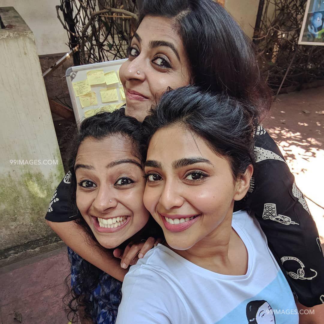 1080x1080 Aishwarya Lekshmi Latest HD Photo / Mobile Wallpaper (1080p) (1080x1080) (2020)
