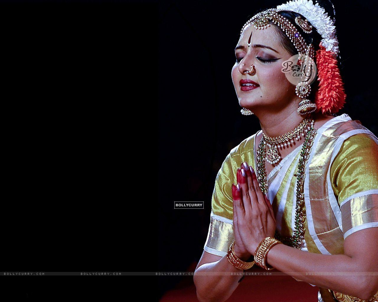 Manju Warrier Wallpapers Top Free Manju Warrier Backgrounds