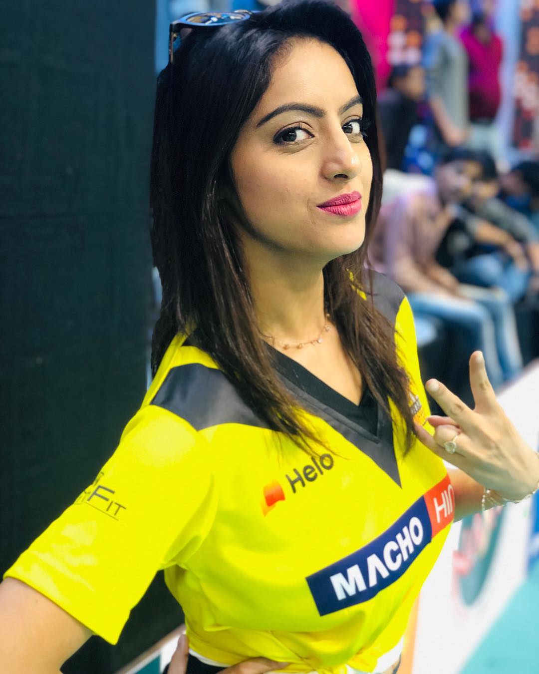 1080x1350 Deepika Singh hot photo