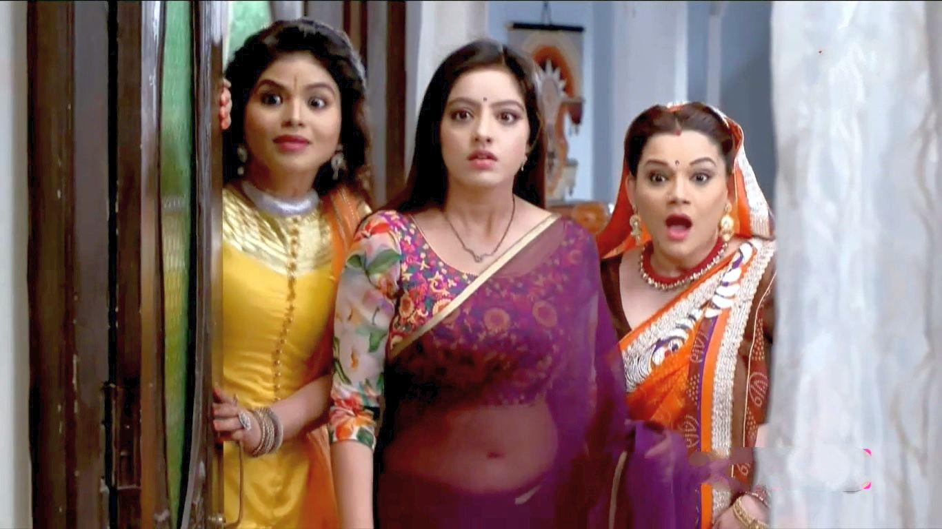 1366x768 Deepika Singh Red Hot Navel Transparent Sari. Hot Navel Pics