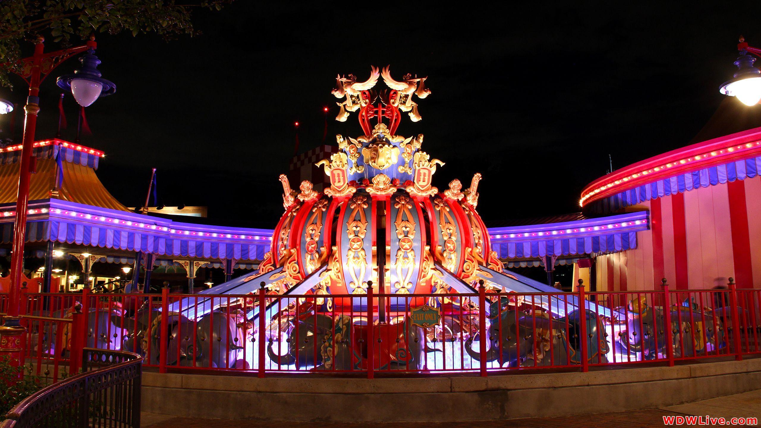 2560x1440 Dumbo the Flying Elephant Desktop Wallpaper. Dumbo the flying elephant, Flying elephant, Magic kingdom