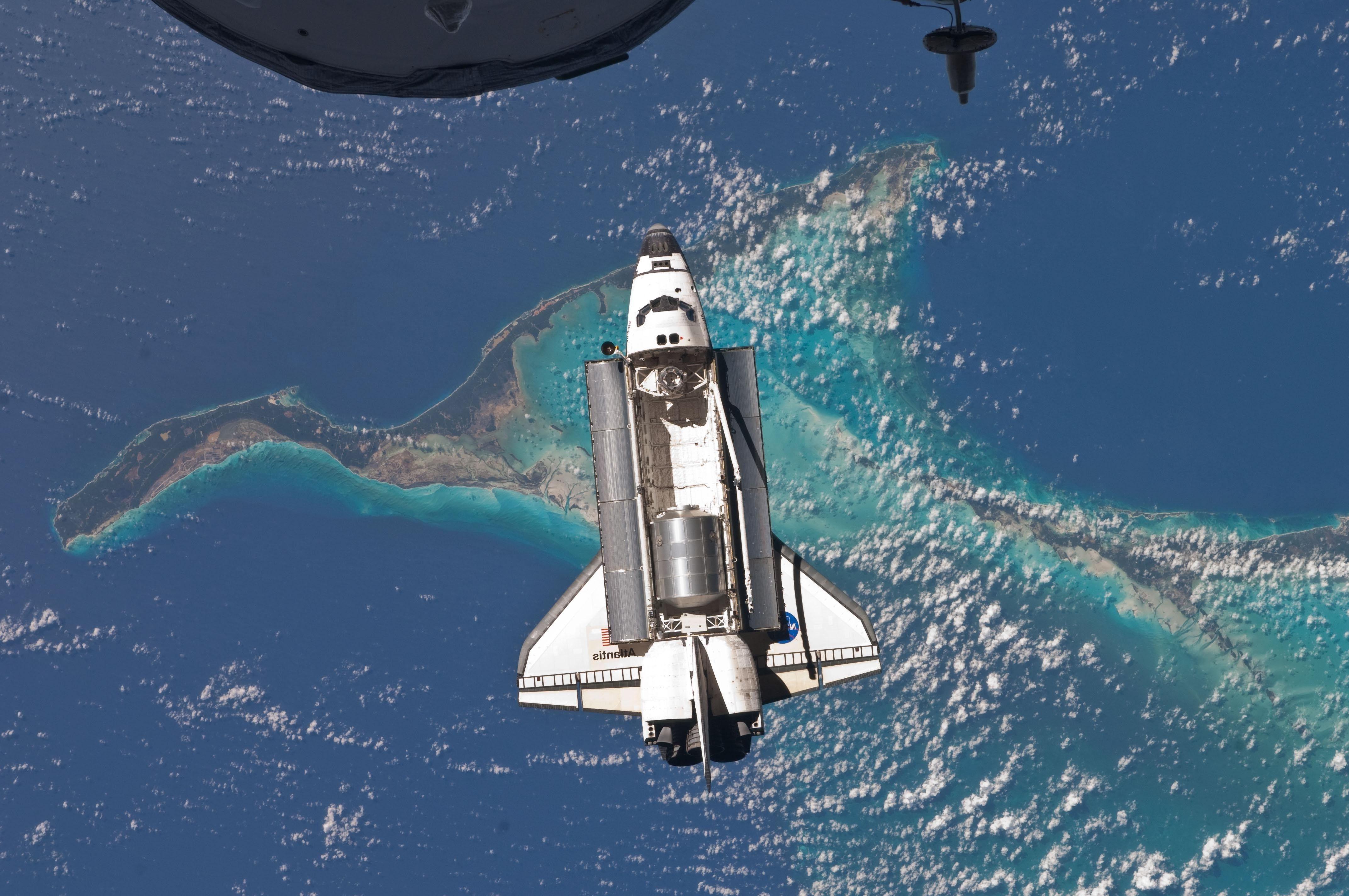 4288x2848 space, Space Shuttle Atlantis, Earth Wallpaper HD / Desktop and Mobile Background