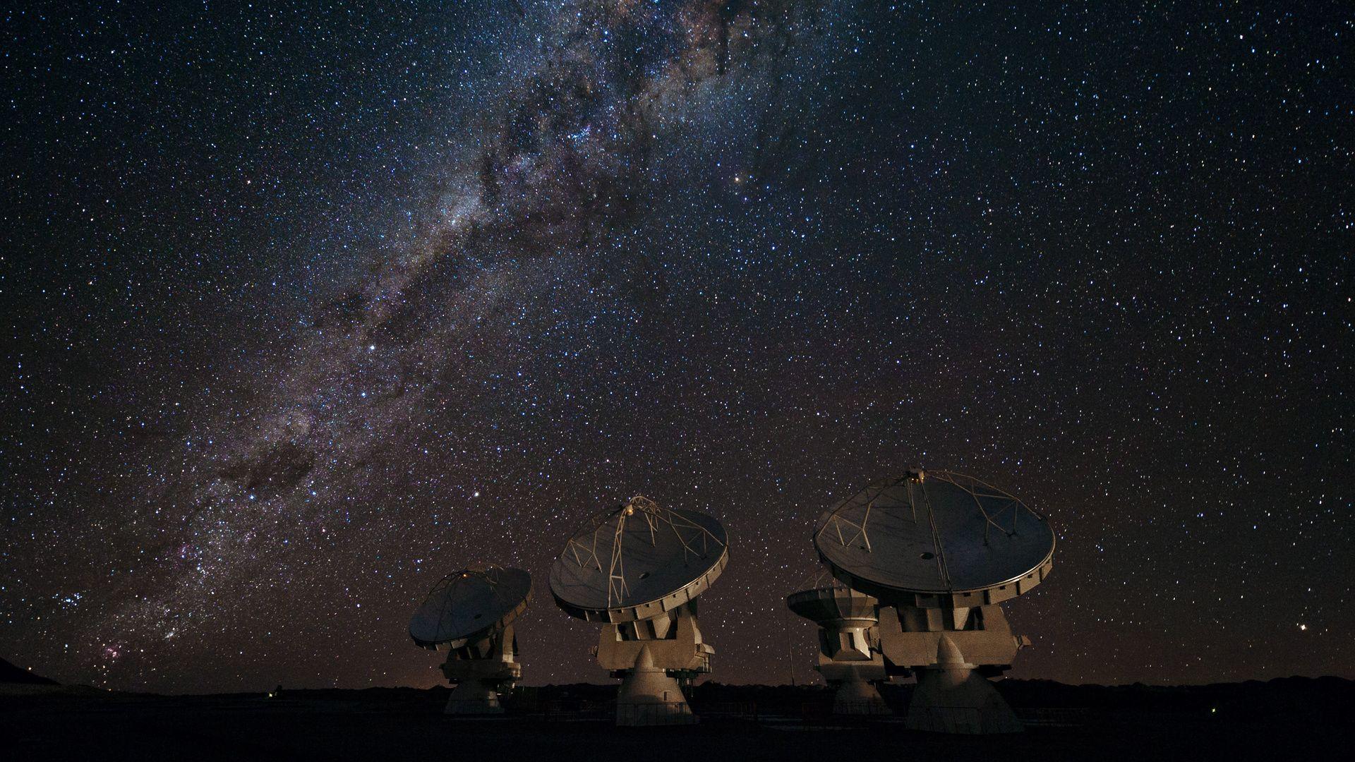 1920x1080 The Radio Telescope, The Milky Way, Stars, Galaxy