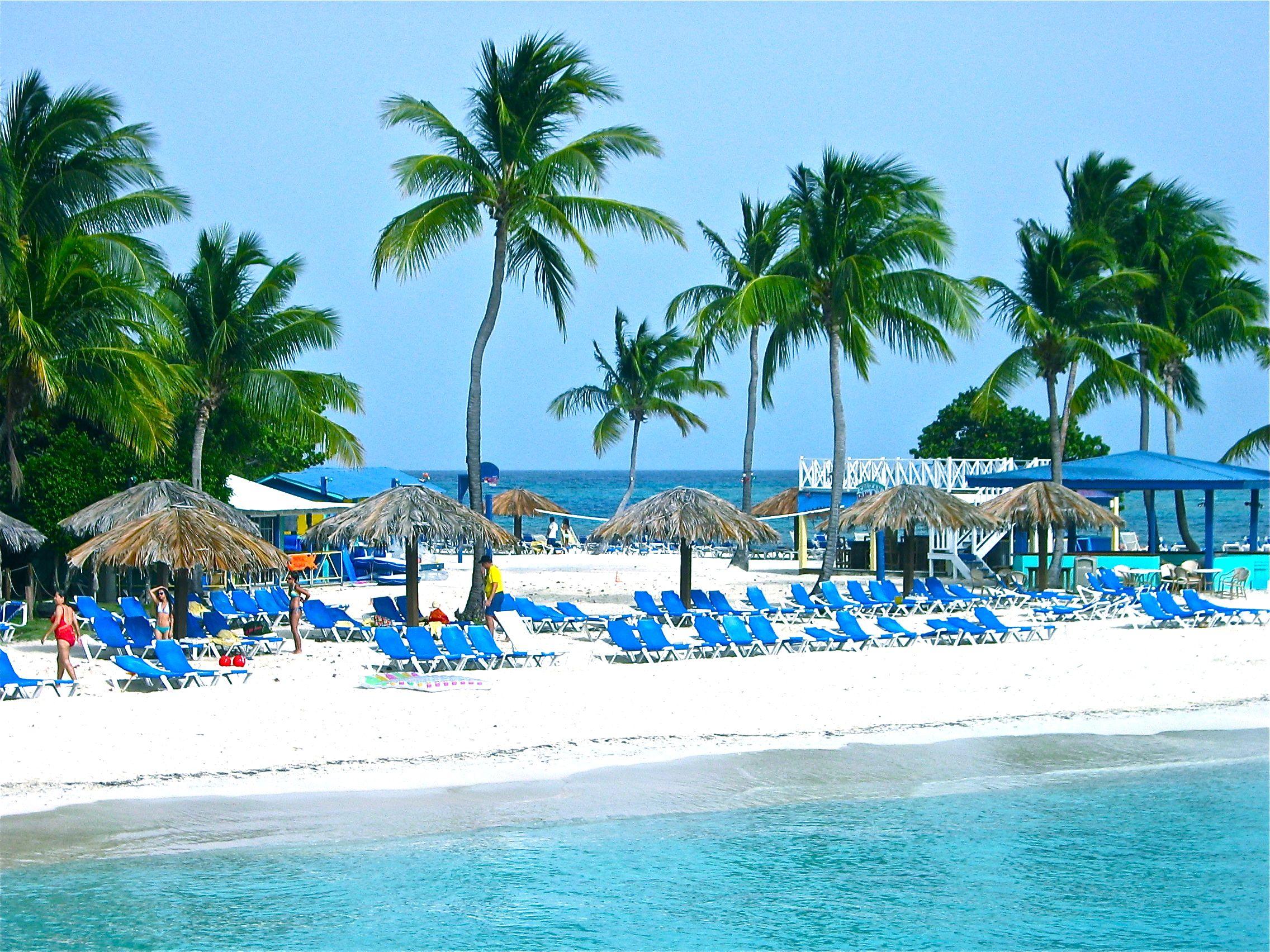 2272x1704 Puerto Rico. Capacity for Wings