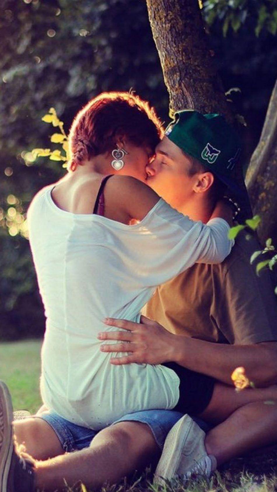 950x1689 Romantic couples
