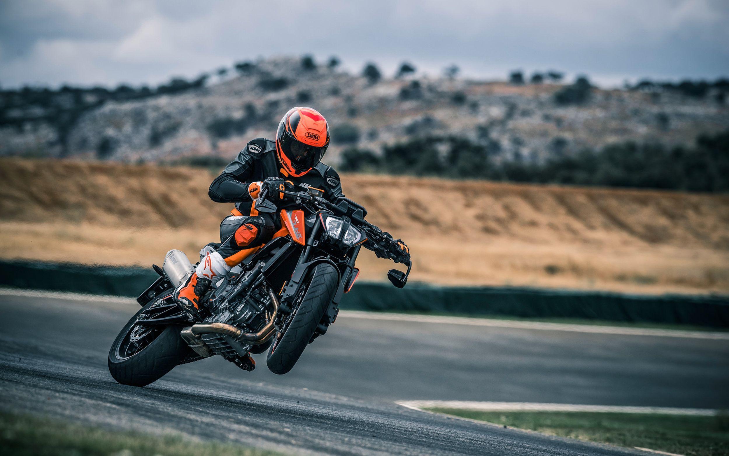 2500x1563 KTM Duke 790 Wallpaper