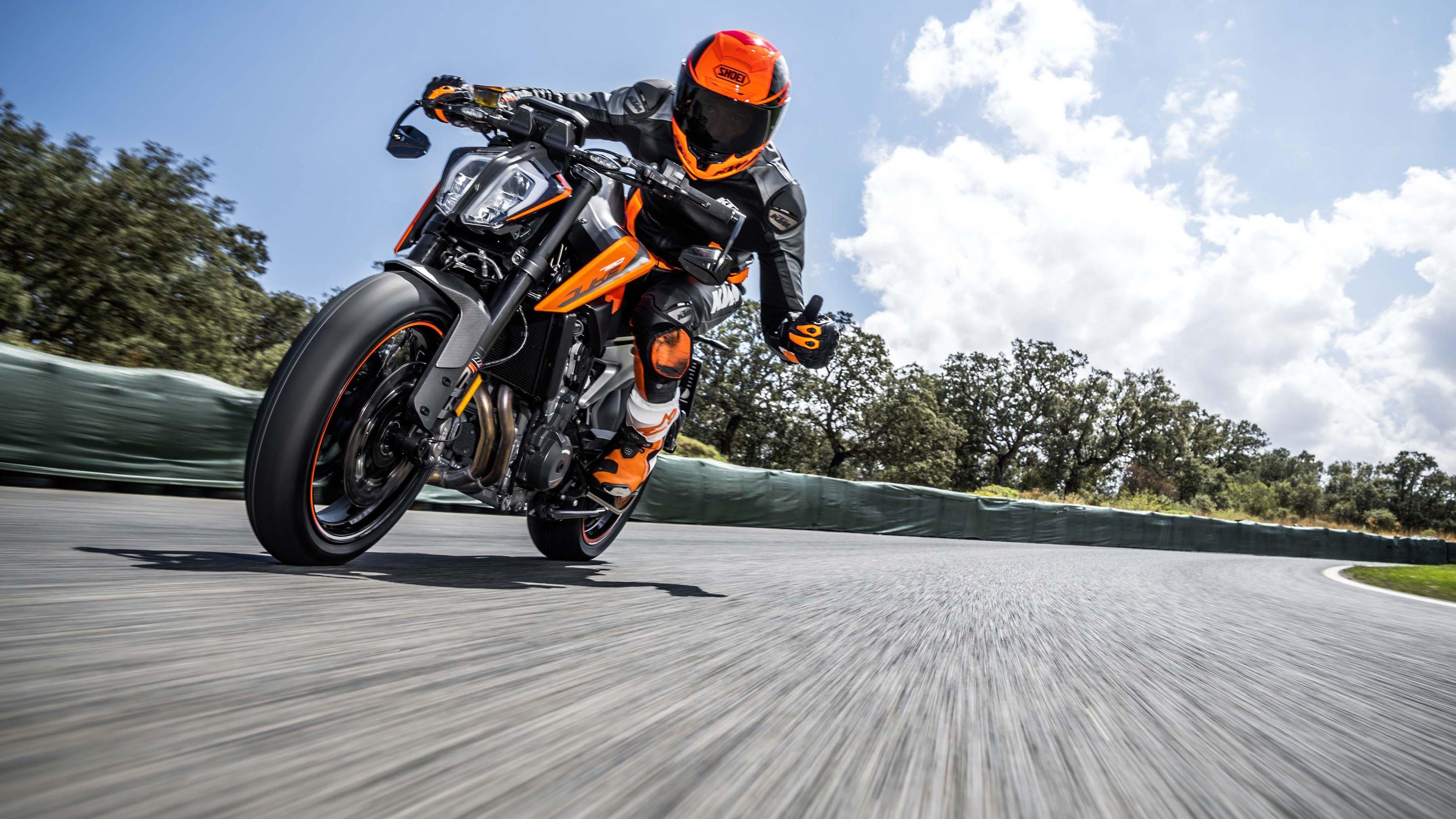 3840x2160 KTM 790 Duke 4K Wallpaper