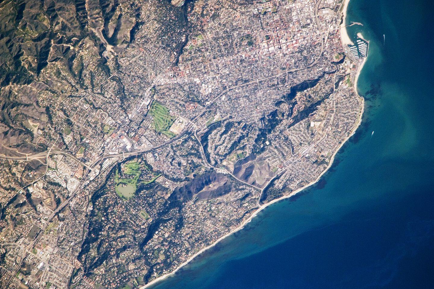 1440x960 Santa Barbara, California