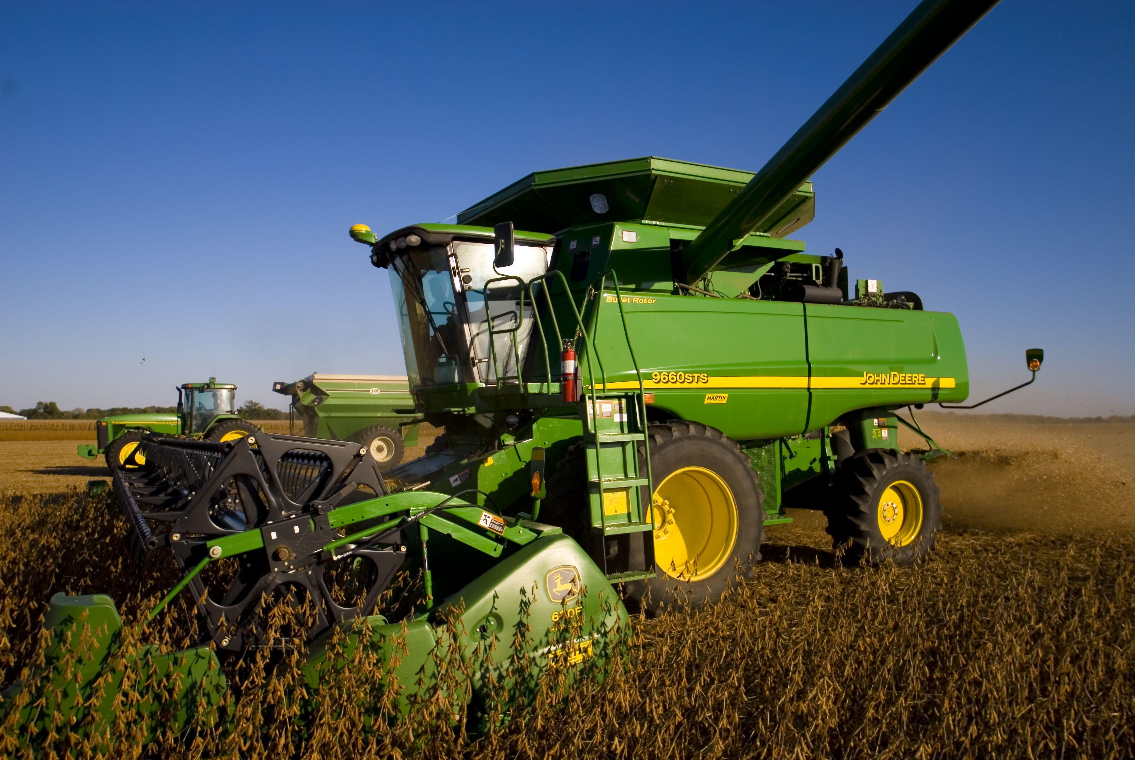 John Deere Combine Wallpapers Top Free John Deere Combine Backgrounds Wallpaperaccess 