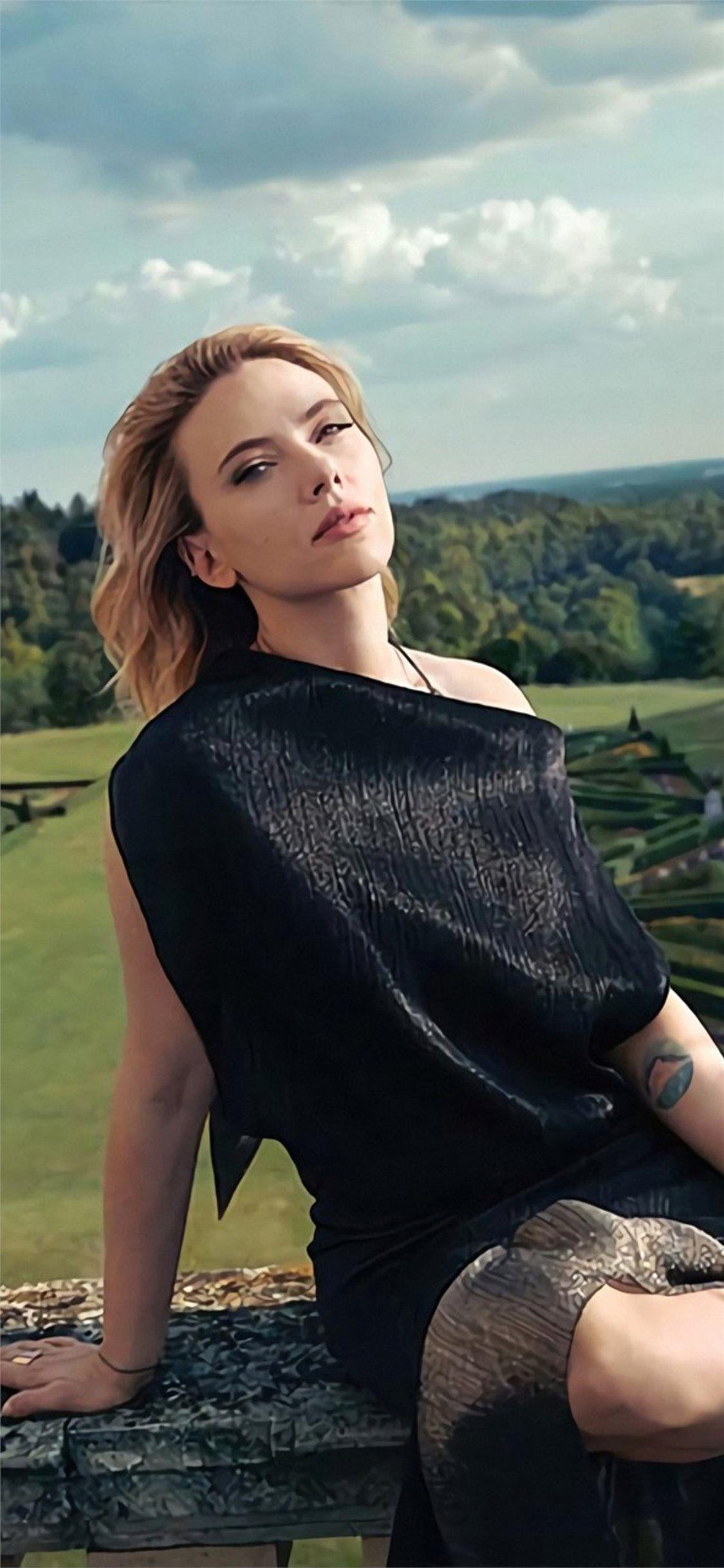 1125x2436 scarlett johansson the hollywood reporter magazine. Wallpaper. The hollywood reporter, Scarlett johansson, Scarlett