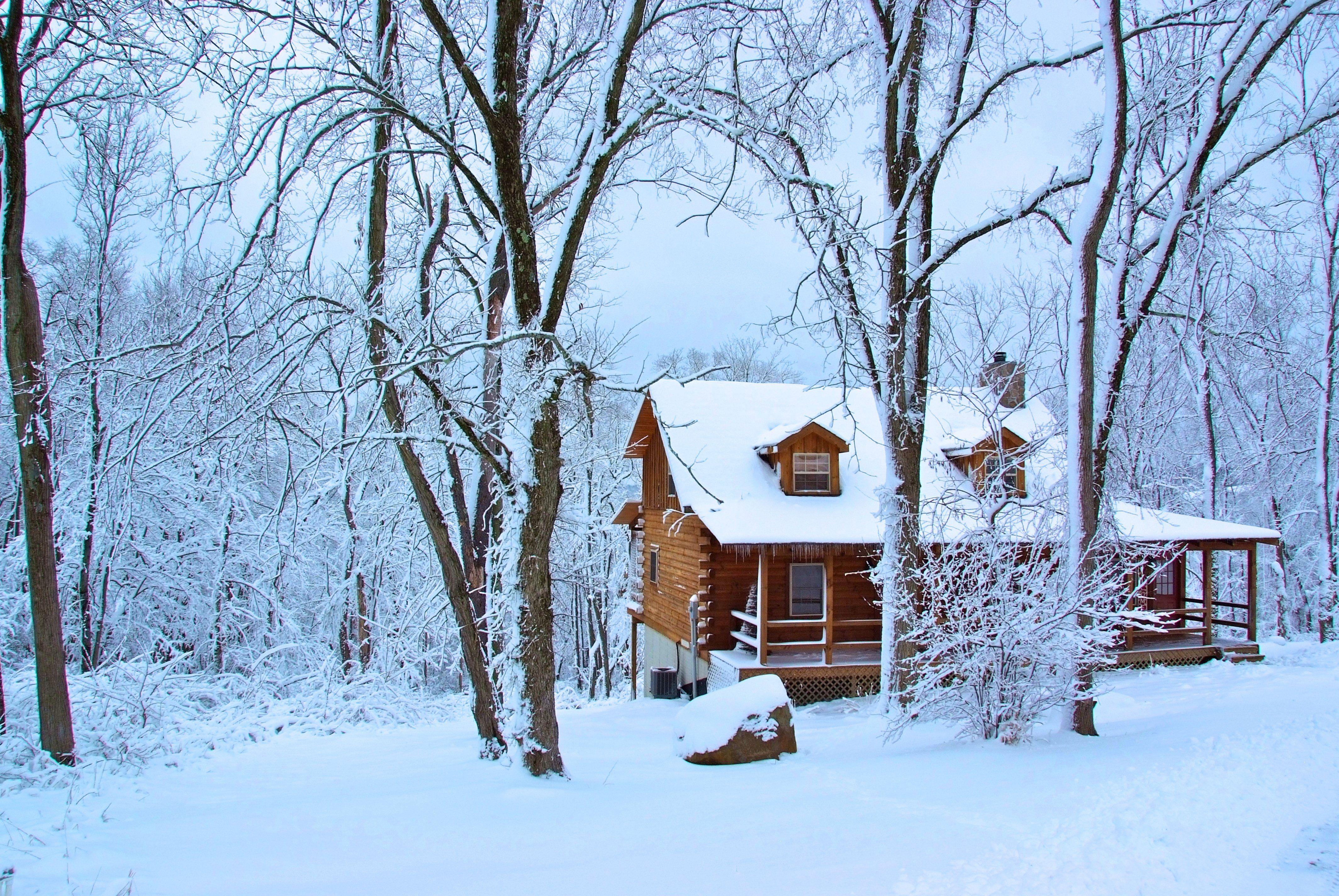 4256x2848 Winter Log Cabin Wallpaper