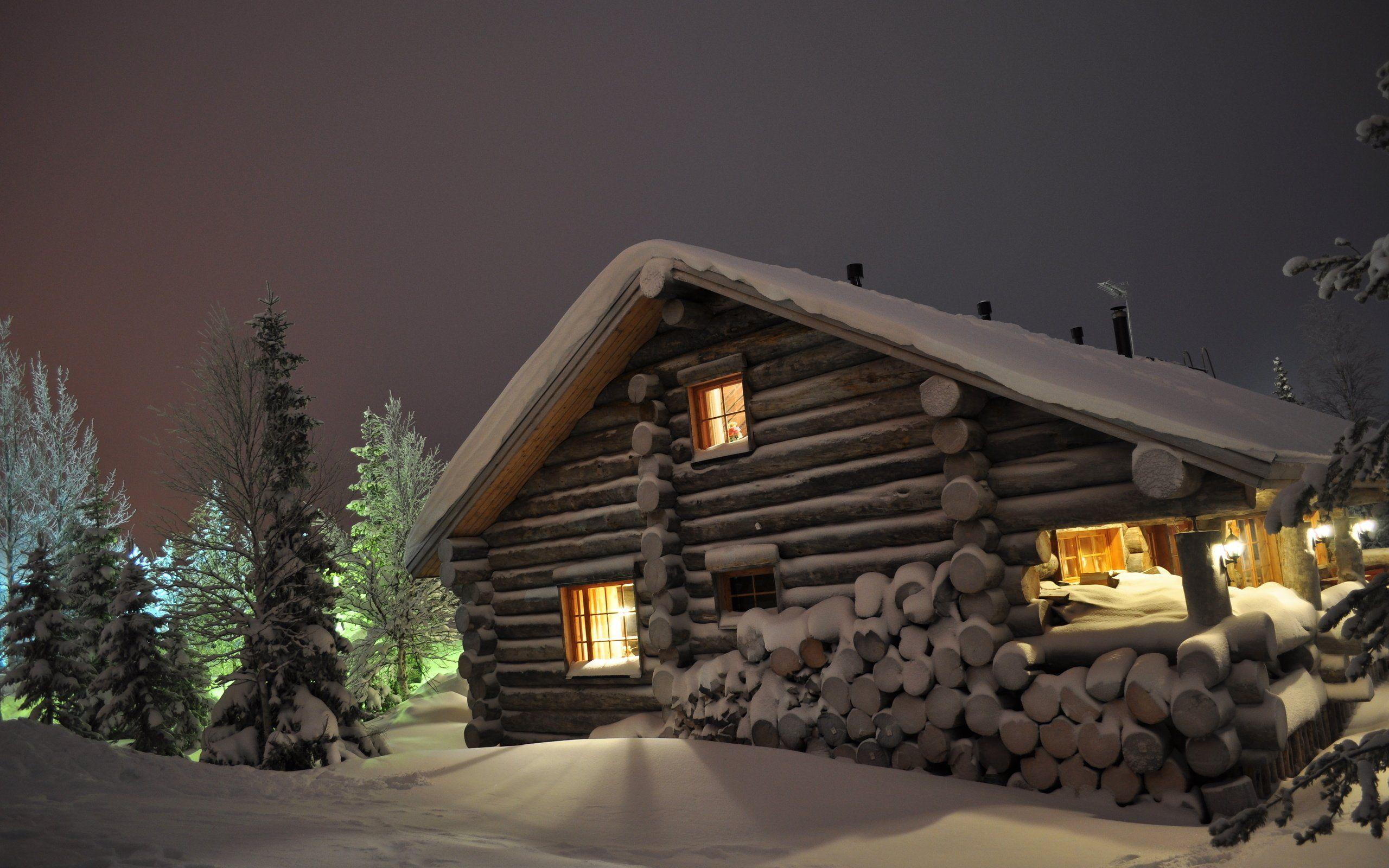 2560x1600 Log Cabin in Snow Wallpaper