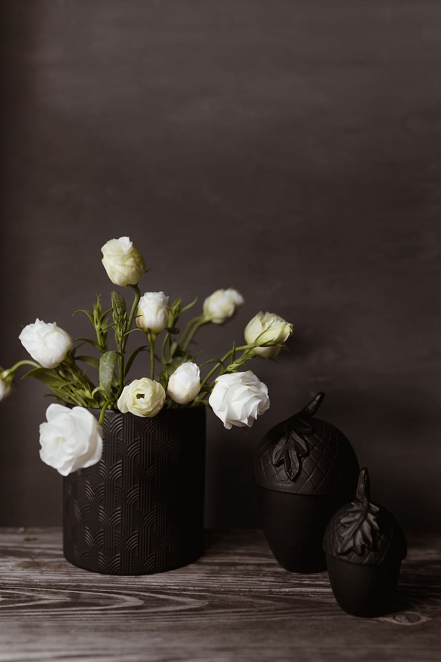 910x1365 Dark Mood Home Decorations, Flowers, Pumpkin, Halloween