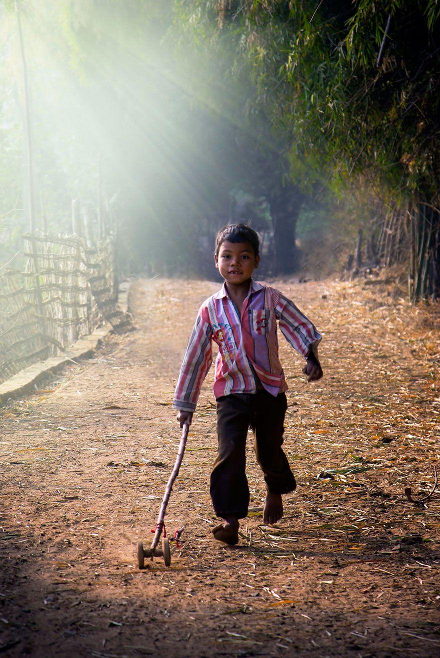 880x1316 Magical Photo Of Children Playing Around The World