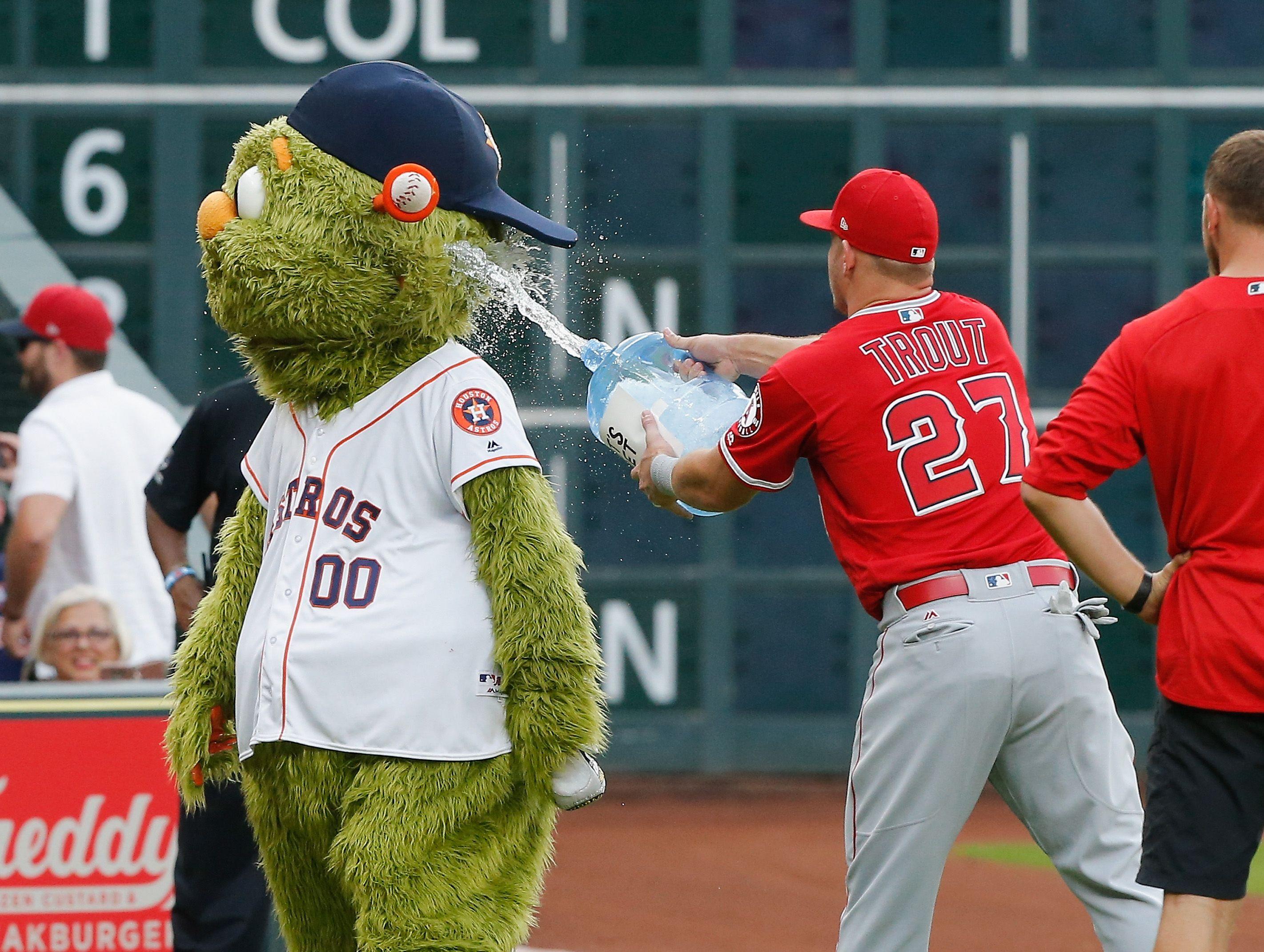 2843x2142 Mike Trout contract: $430 million deal gets Angels star in news