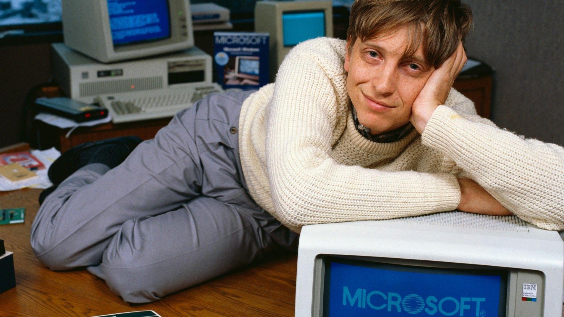 1920x1080 Bill Gates Dancing at Windows 95's Launch Is the Best Thing You'll See This Year