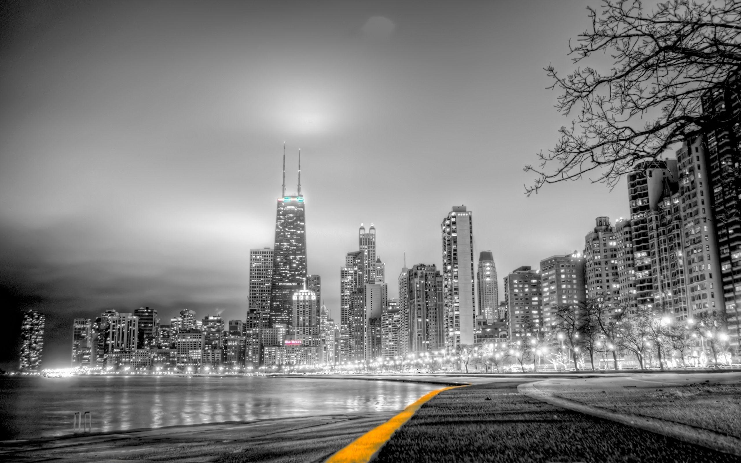 2560x1600 Black And White City Wallpaper