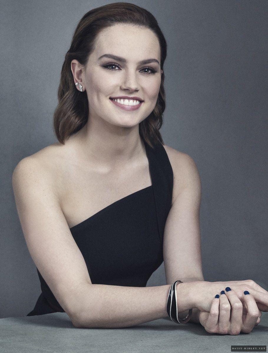 910x1200 Daisy Ridley love her! Great actress! ❤️. Daisy ridley, Daisy ridley hot, Actresses