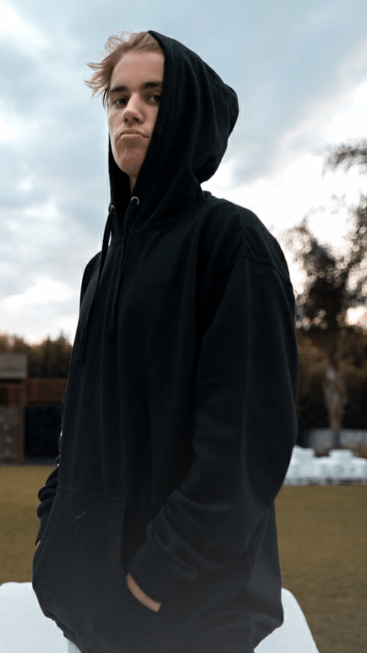 750x1334 Justin Bieber 2015 Twitter Headers