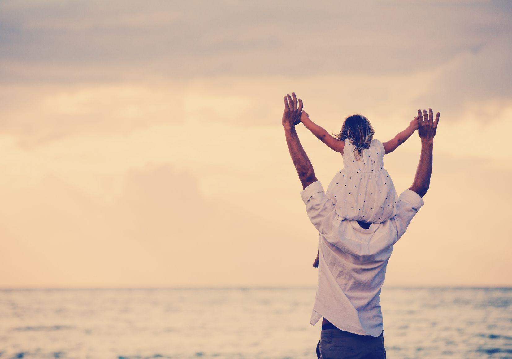 1654x1161 Father Day Wallpaper 2 With Her Daughter