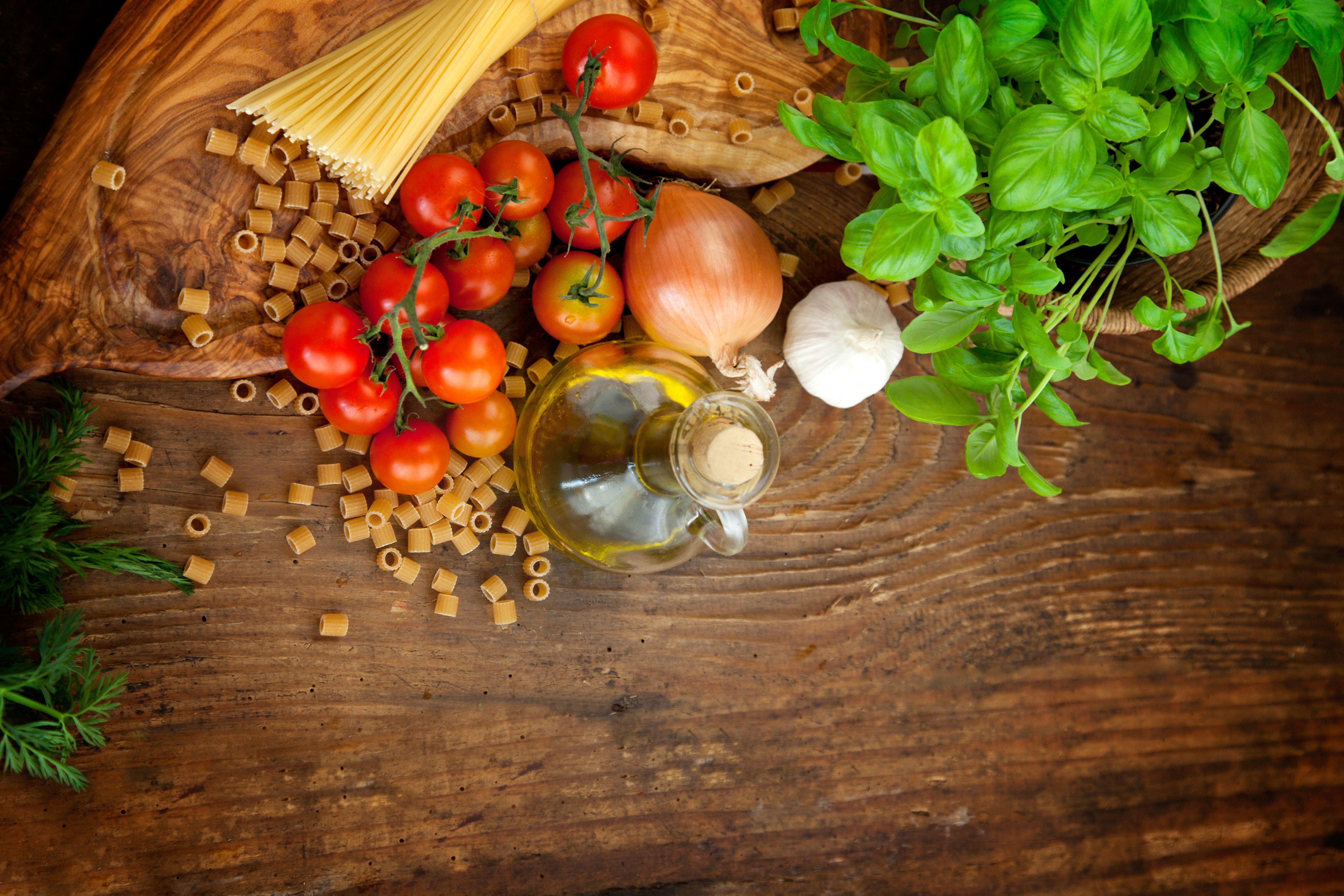 6400x4266 Image Pasta Onion Tomatoes Garlic Food Vegetables 6400x4266