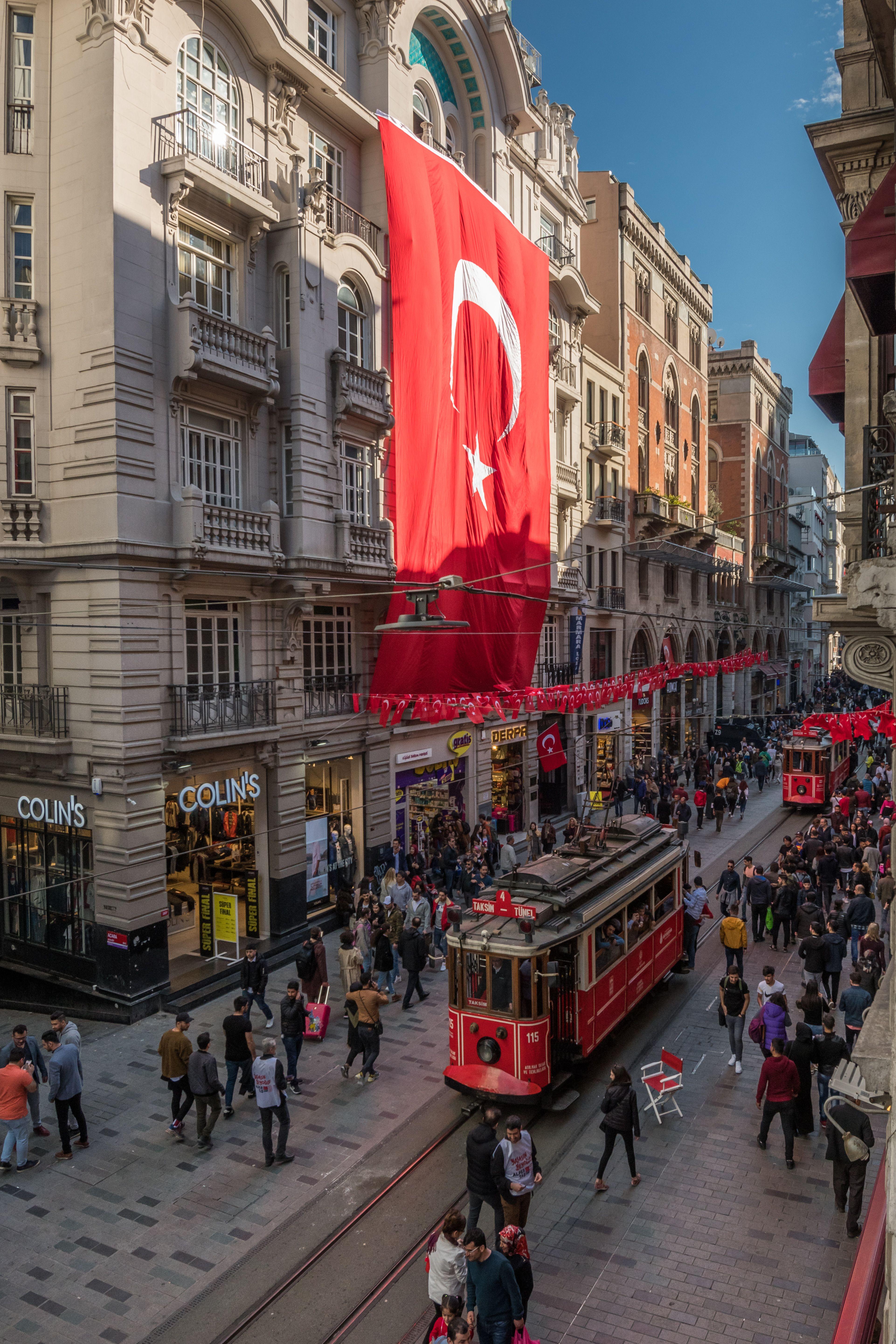 3843x5764 Take Your Seat, Turkey