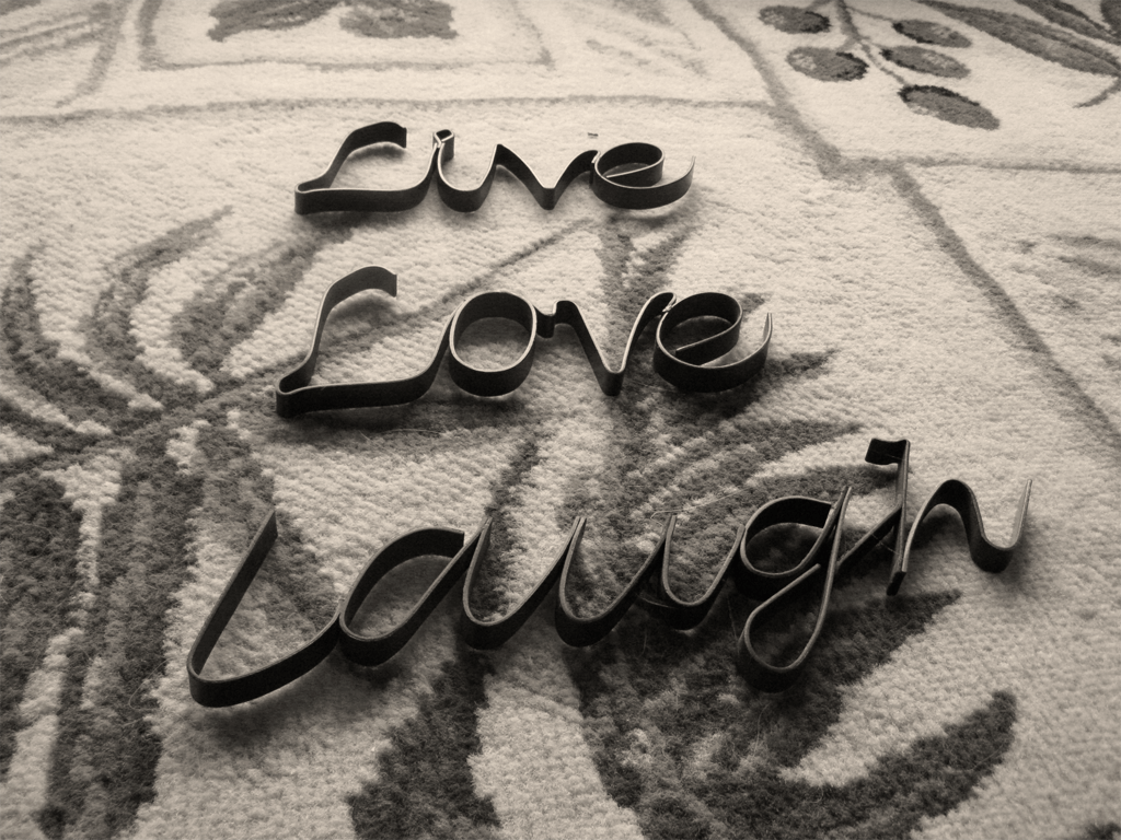 1024x768 Live Laugh Love Wallpaper